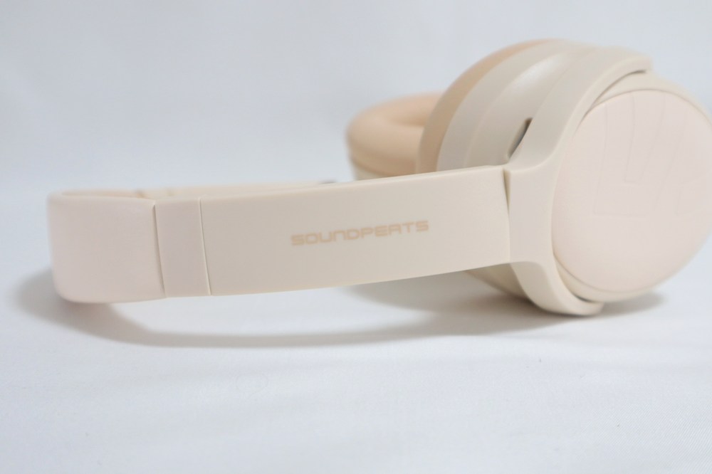 ベージュカラー