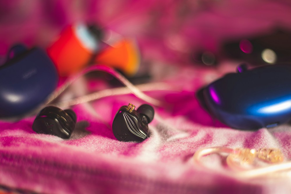 PRシリーズ（PR1 / PR2 / PR3 / PRXなど）｜平面駆動ドライバー採用のクリア系ライン