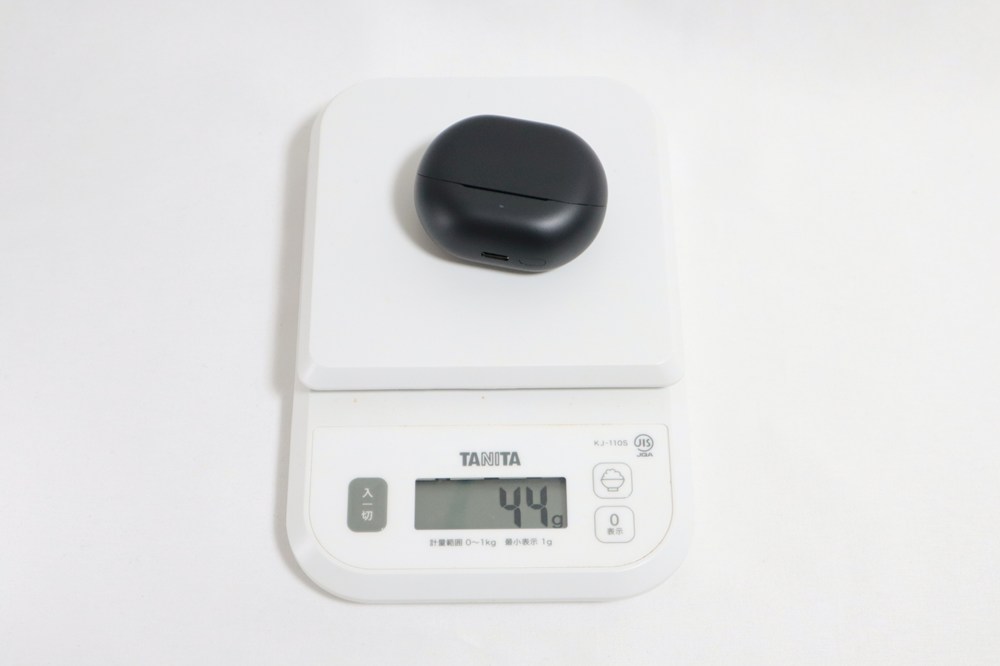 ケース+イヤホンの重量は44g